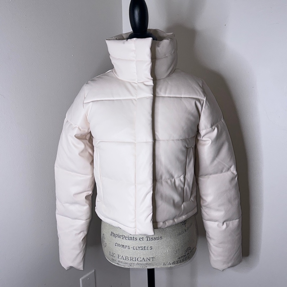 ALYA FRANCESCA’S CROP BOMBER VEGAN BLUSH JACKET SZ M